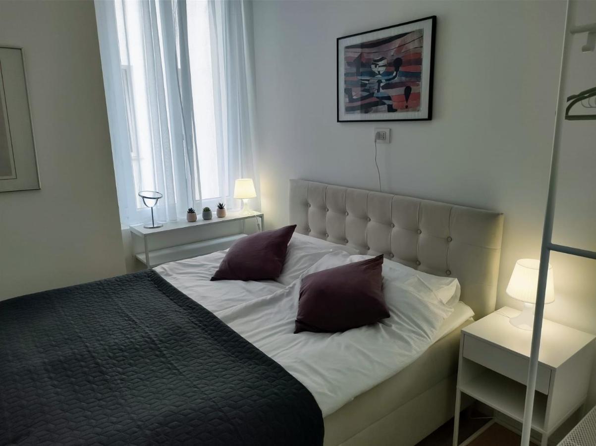 Boutique Apartments Cecilia Trieste Exterior photo